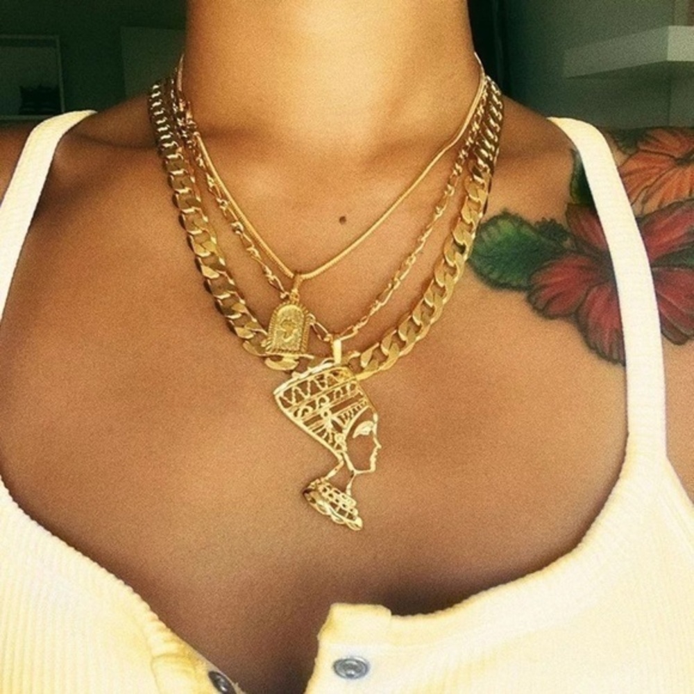 3/$30💛 Multi Layered Charm Necklace